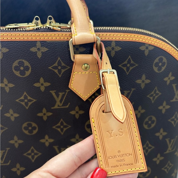 Authentic Louis Vuitton Alma Voyage MM travel unisex carry on - Picture 8 of 16